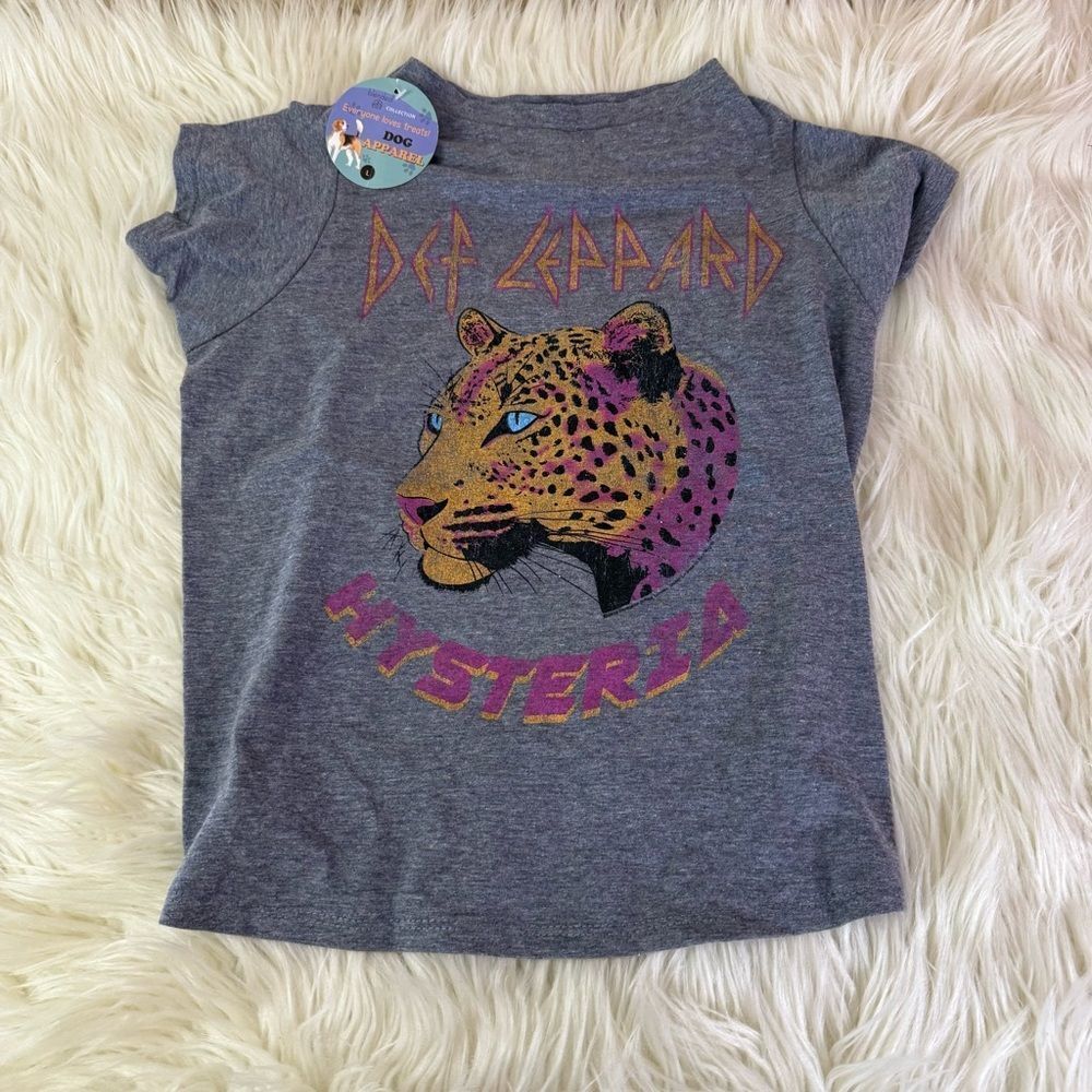 Def Leppard Gray Pet Tee with Leopard Graphic